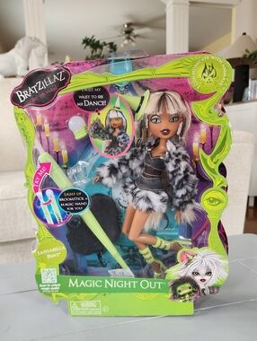 MGA Bratz Bratzillaz Sashabella Paws Magic Night Out Witches Doll Sasha NRFB